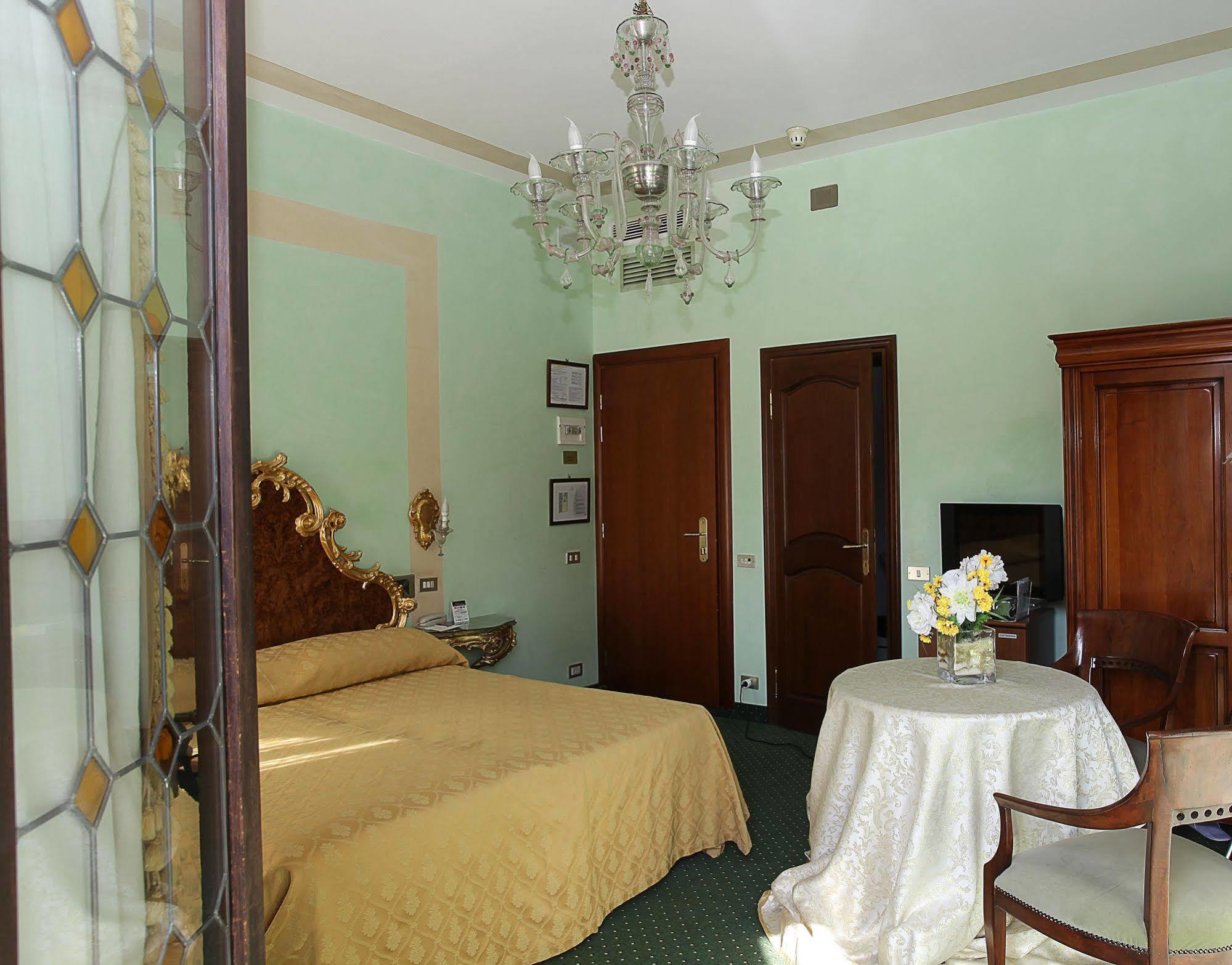 Hotel Marconi Βενετία Εξωτερικό φωτογραφία